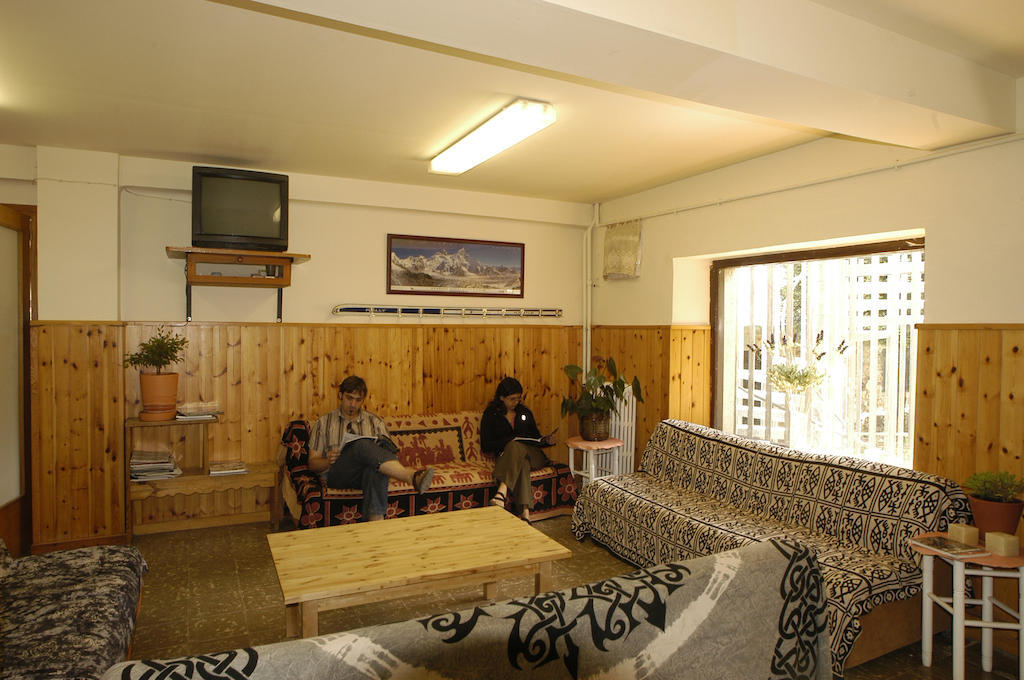 Auberge de jeunesse Xalet-Refugi U.E.C. à La Molina  Extérieur photo